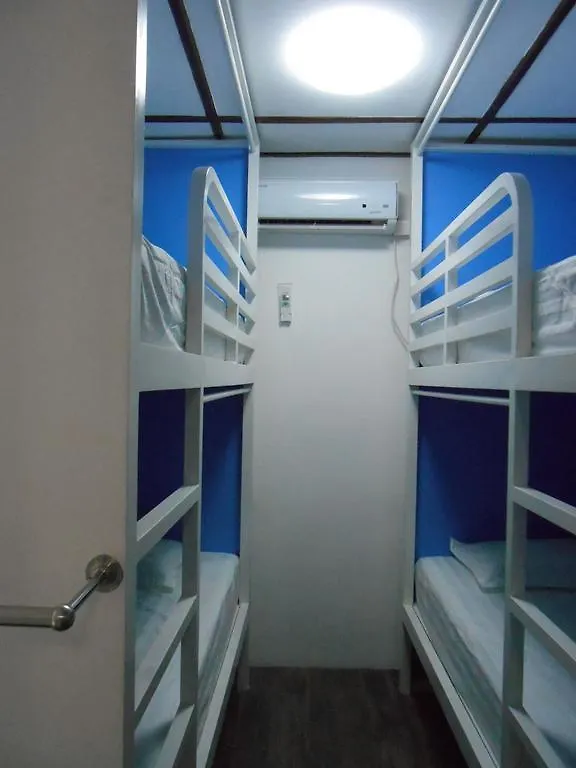 Four Rivers Youth Hostel Янгон Мьянма