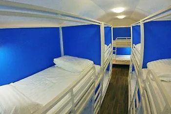Four Rivers Youth Hostel 仰光 0*,