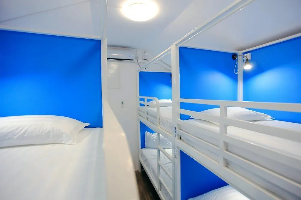 Four Rivers Youth Hostel 仰光